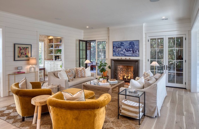 Stunning brand new designer home Nestled in nature & perfect for entertaining