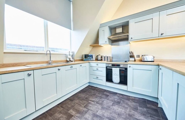 Stunning Central Gems of Harrogate - Sleeps 18!
