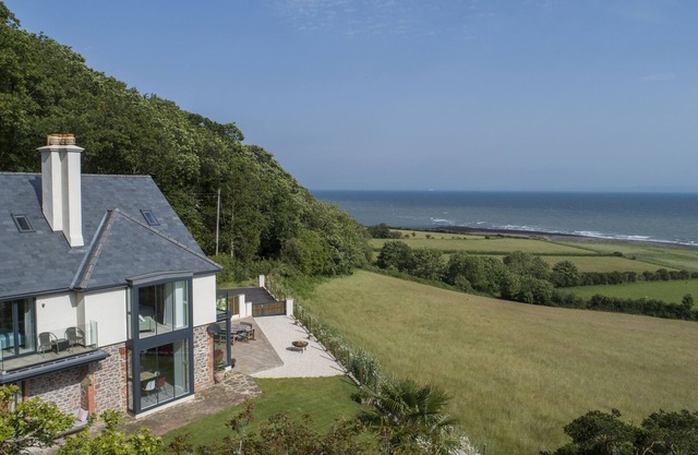 Superbe maison côtière avec vue panoramique sur la mer à Porlock Weir - 6 chambres / 6 salles de bain