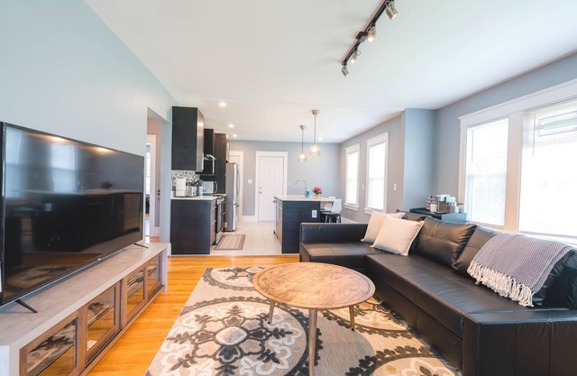 Superbes appartements aux 2e et 3e étages (USM AREA)