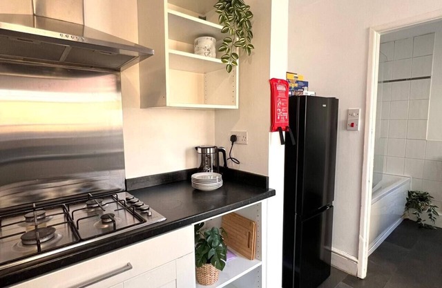 Stunning Escape: 3 Bedroom House in Wigan