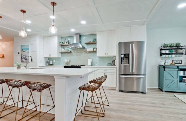 🌟 STUNNING!- Game Room, Pool, Beaches & Full Remodel!