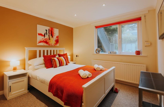 Bel appartement de jardin 2 chambres - Central Newquay - 5 minutes à pied de la plage!