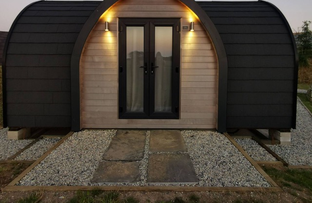 Stunning Glamping2- Seaview-Dog Friendly-All year