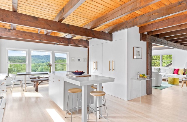 ContemporaryVermont Getaway w Swimming Hole