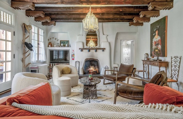 Stunning Winter Escape at Historic Eastside Estate + Private Casita