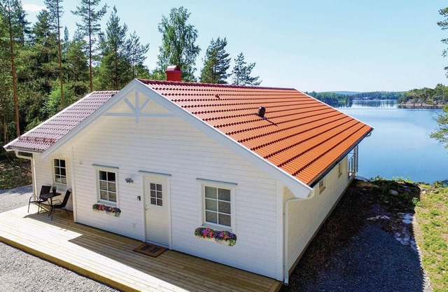 Stunning Home in Årjäng With 3 Bedrooms and Wifi