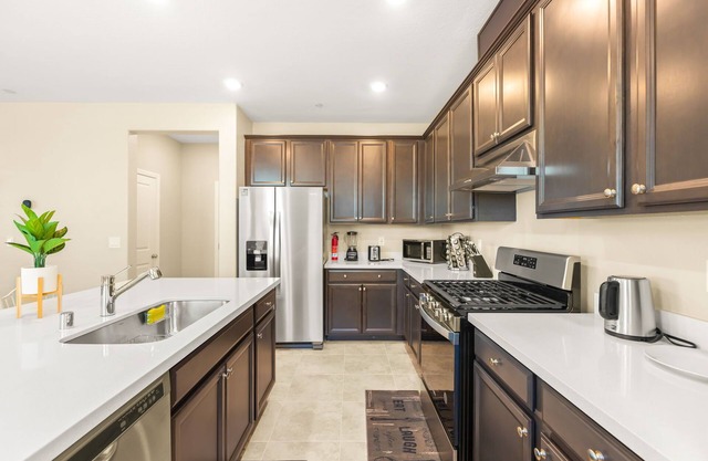 Stunning Home in a Calm Family-Friendly Community