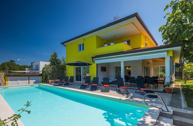 Villa Gaya