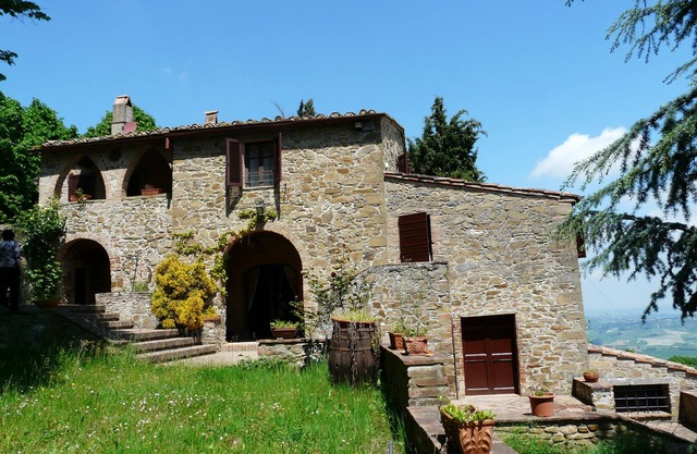 Maison de campagne avec une vue panoramique enchanteresse