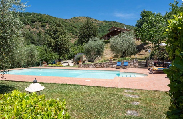 Merveilleuse maison de vacances privée avec WIFI, piscine privée, TV, terrasse et animaux admis