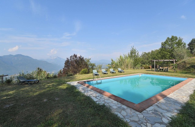 Magnifique maison de vacances privée avec WIFI, piscine privée, TV, animaux admis et parking