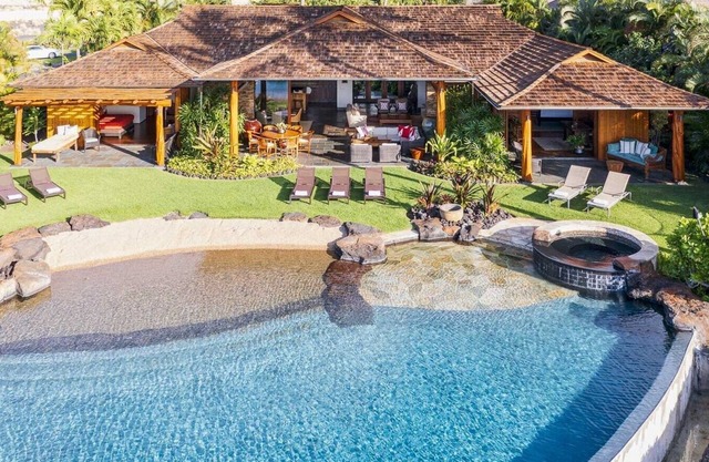Kaimupulehu Grand Estate | Resort au sein d'un resort! | Disponibilité festive