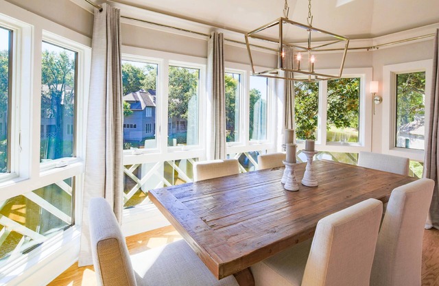 Stunning Lagoon Views. Short Walk to Beach. Newly Renovated Villa w/ Terrific Natural Light.