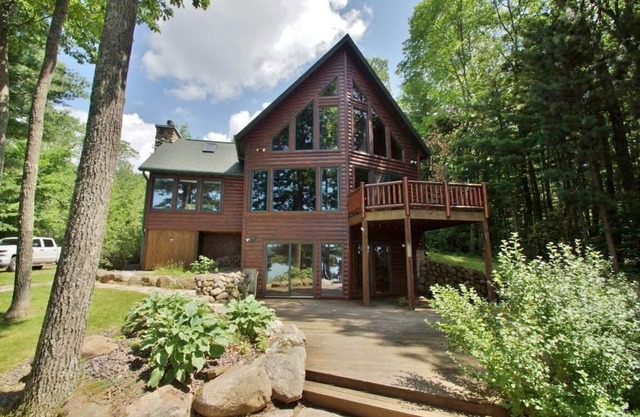 Superbe Lakefront Home- Incroyable 5 500 acres Lac Courte Lac Oreilles