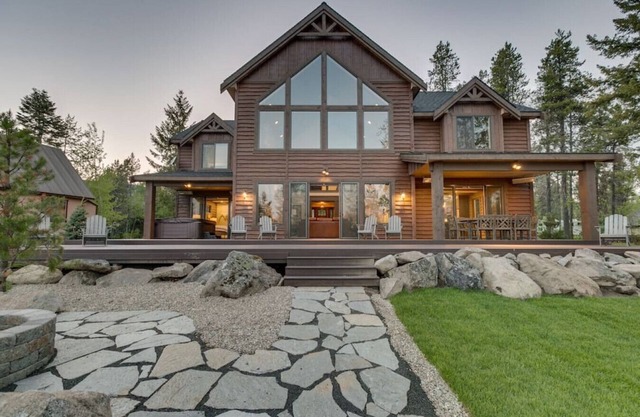Nouvelle cabane Lakeside Paradise avec quai privé et bain à remous