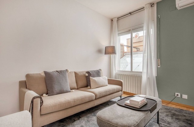 Stunning Les Corts 3BR Penthouse w/ Balcony, nr Camp Nou, by Blueground
