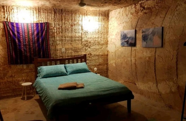 Superbe Retraite REMPLIE DE LUMIÈRE SOUTERRAINE - Earthworm House - Dugout - Family