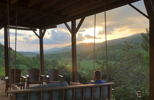 Breathtaking Long Range Vues w / Trout Stream 4 Acres privé
