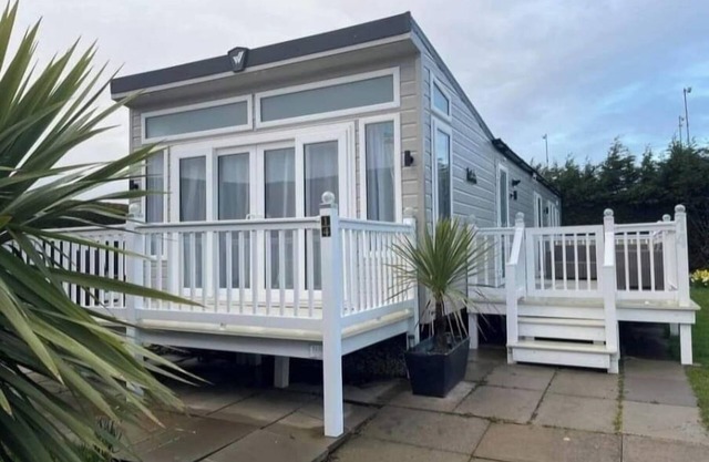 Stunning mini Lodge southview Skegness