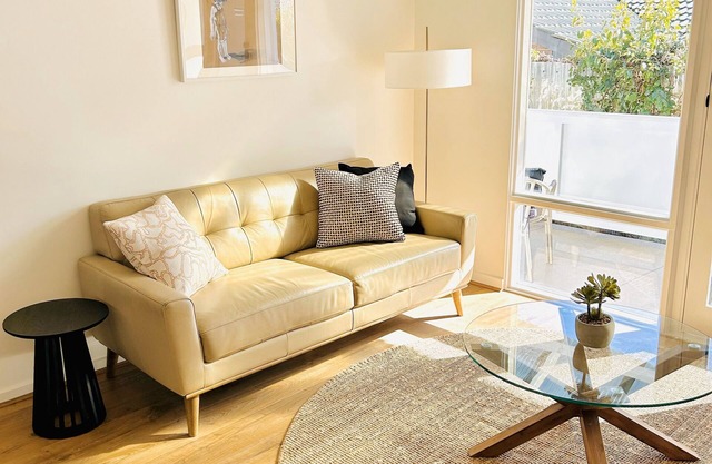 Stunning Modern Self-contained Apartment