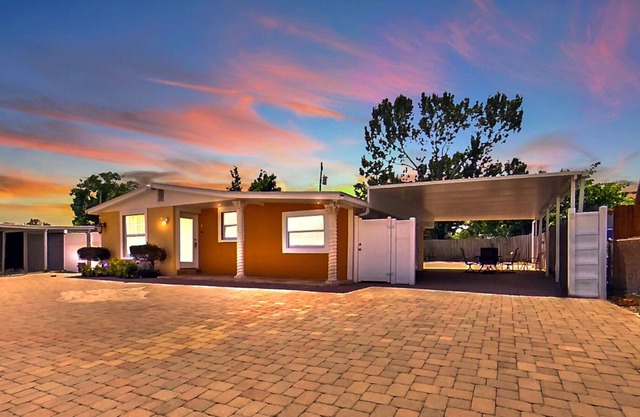 Stunning Modern Home!