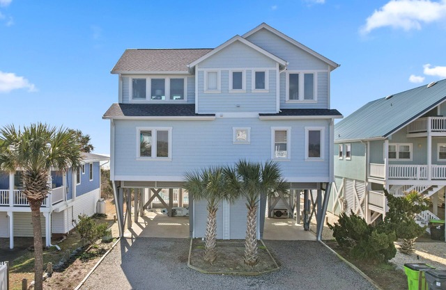 Stunning Ocean Front Home W/ Private Pool 4BR 4 1/2 Bath and Brand New Kitchen