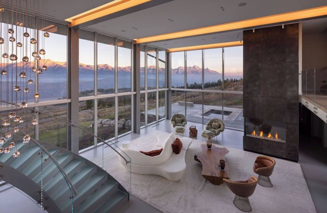 Stunning over 11K sq ft NEW modern glass 6-bed 9-bath estate in Jackson Hole