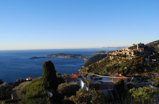Superbe Penthouse avec vue panoramique sur Eze Village et la Côte d'Azur