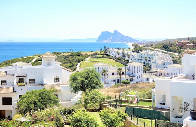 CHALET MAGNIFIQUE MAISON DE VILLE GOLF ET PLAGE