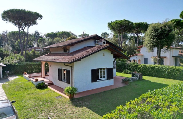 Maison de vacances privée avec climatisation, WIFI, TV, parking, près de Forte Dei Marmi