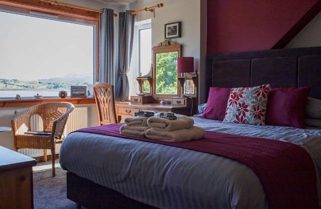 Magnifique maison de vacances privée pour 6 personnes avec WIFI, TV, patio et parking