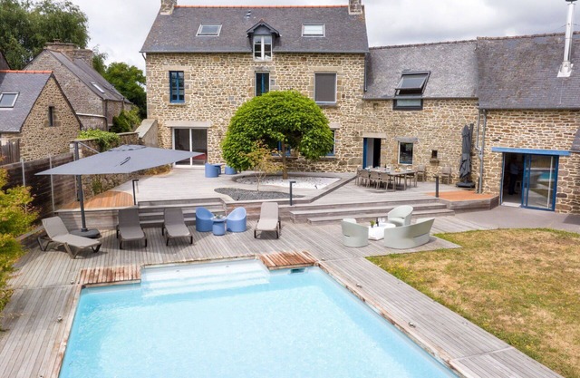 Magnifique maison de vacances privée avec piscine privée, WIFI, TV, terrasse et parking