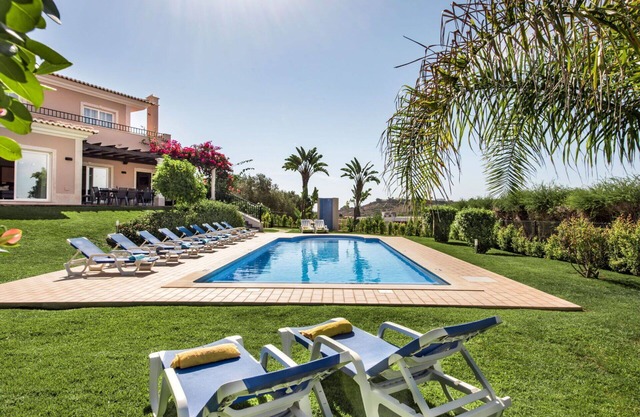 Merveilleuse maison de vacances privée avec climatisation, piscine privée, WIFI, TV et patio