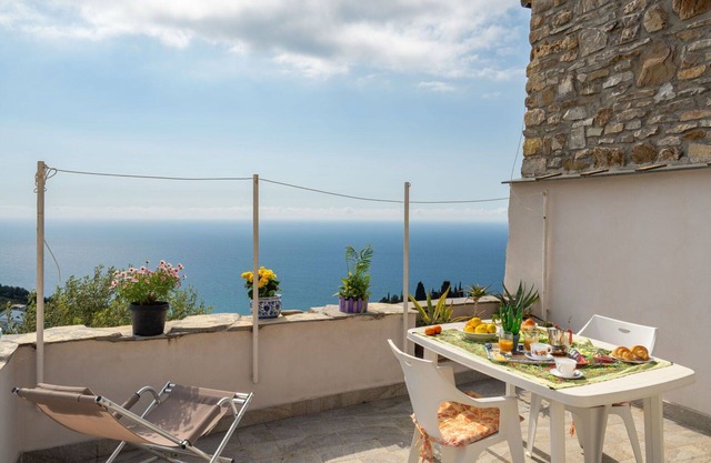 Belle maison de vacances privée avec WIFI, climatisation, TV, terrasse et parking