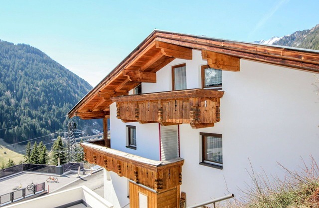 Merveilleuse maison de vacances privée pour 10 personnes avec WIFI, TV, patio et animaux admis