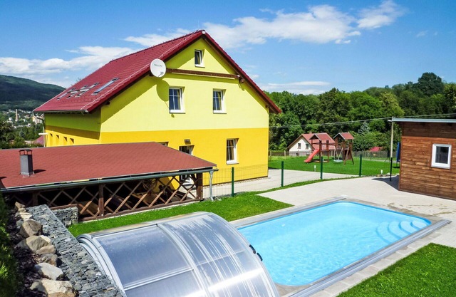 Maison de vacances privée avec WIFI, bain à remous, piscine privée, TV, patio, parking