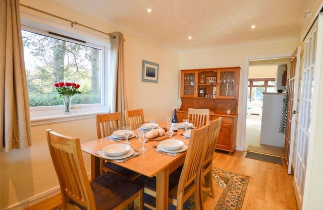 Magnifique maison de vacances privée pour 6 personnes avec WIFI, TV, animaux admis et parking