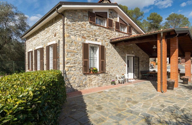 Belle maison de vacances privée pour 5 personnes avec WIFI, climatisation, TV, terrasse et parking