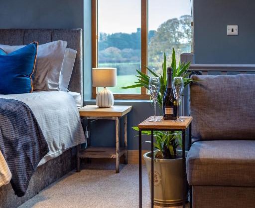 Stunning rural stay with idyllic views & great location