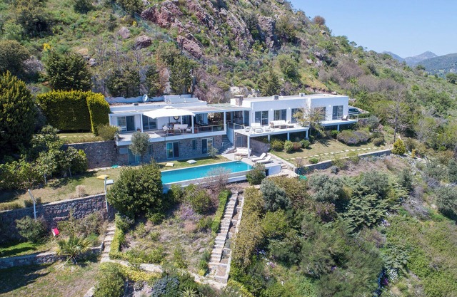 Stunning Sea View & Private Garden Villa in Bodrum
