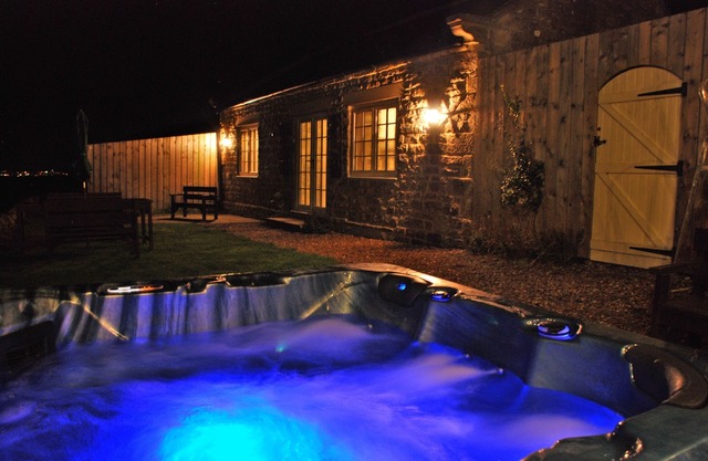 Cottage indépendant, bain à remous et vue imprenable sur la mer à Ravenscar