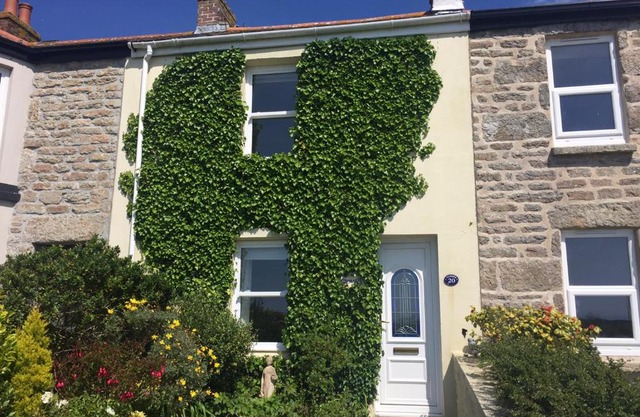 Stunning Seaview Cottage