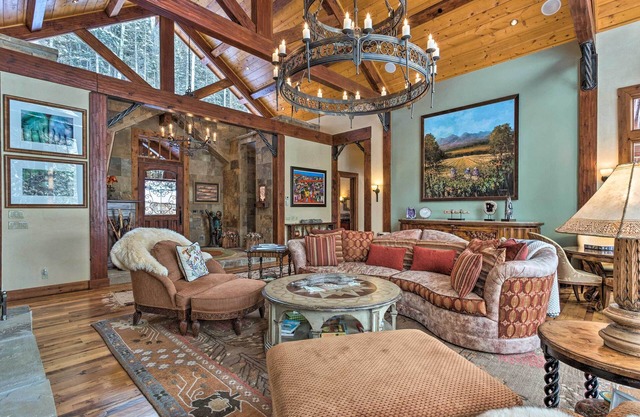 NOUVEAU! Luxe Ski-In / Ski-Out Telluride Mtn Retreat