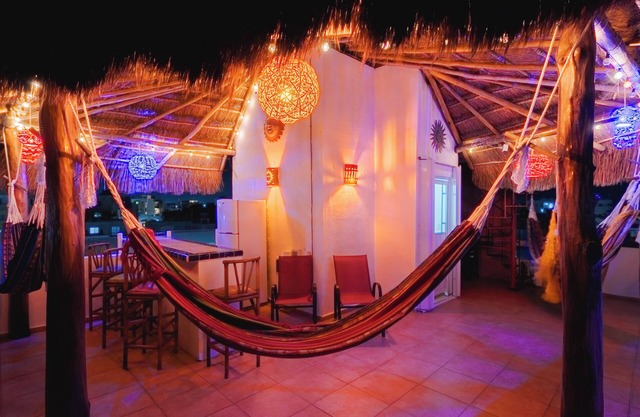 SLEEPS 16 !! PICKUP AÉROPORT GRATUIT! ISLA FERRY! Paradis sur les toits / Vues / Piscine / WiFi