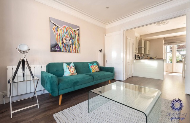 Appartement-Salle de bain-Vue sur la cour-Ground floor -Appartement