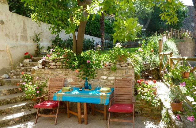 Superbe Villa Ville, à couper le souffle Vues, ​​tranquille jardin près de la Piazza médiéval