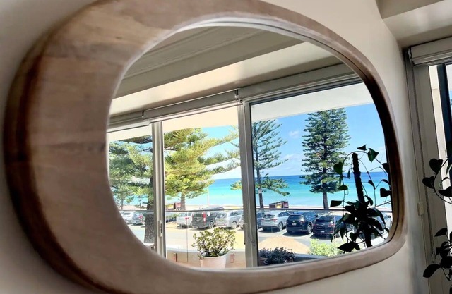 Stunning, uninterrupted views of beach & surf