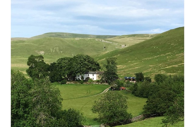 Stunning views near Lake District - relax at the Green Hayloft