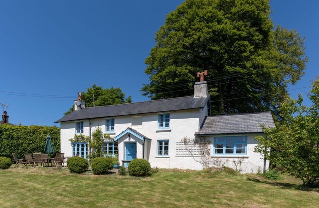 Magnifique maison de vacances pour 8 personnes avec WIFI, TV et animaux admis